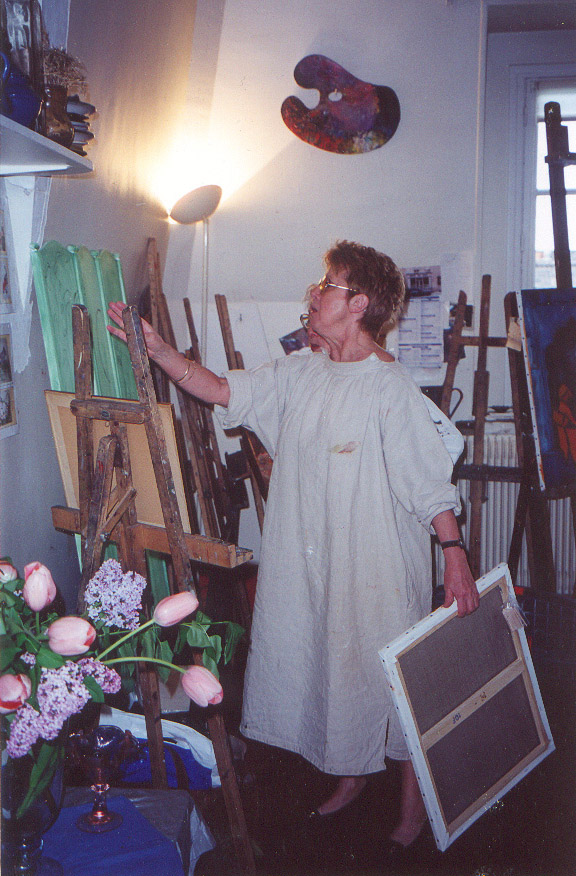 Jeanon in her studio
